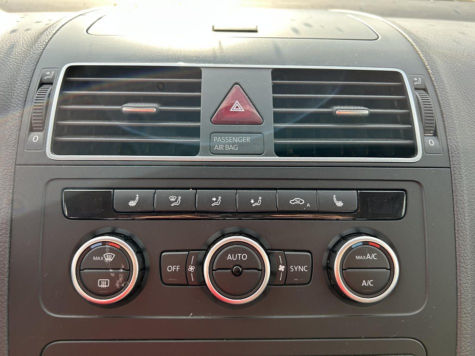 Volkswagen Touran 2.0 TDi Comfortline 7míst