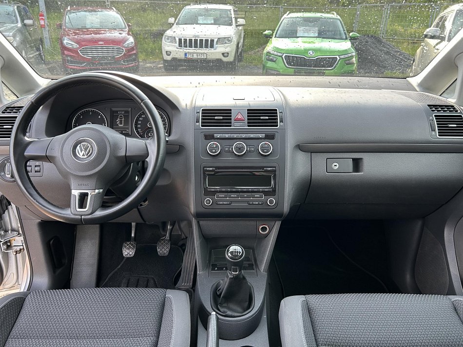 Volkswagen Touran 2.0 TDi Comfortline 7míst