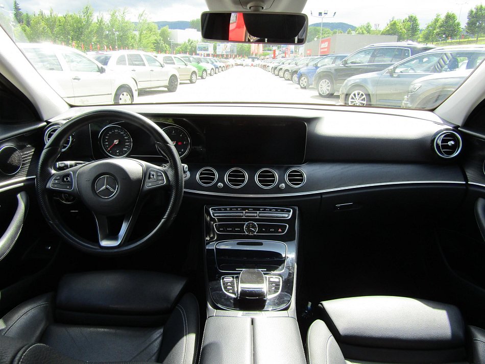 Mercedes-Benz Třída E 2.0 CDi  E220