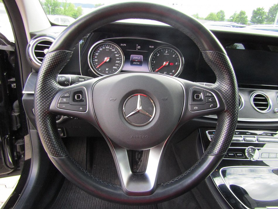 Mercedes-Benz Třída E 2.0 CDi  E220
