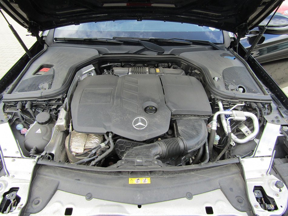 Mercedes-Benz Třída E 2.0 CDi  E220