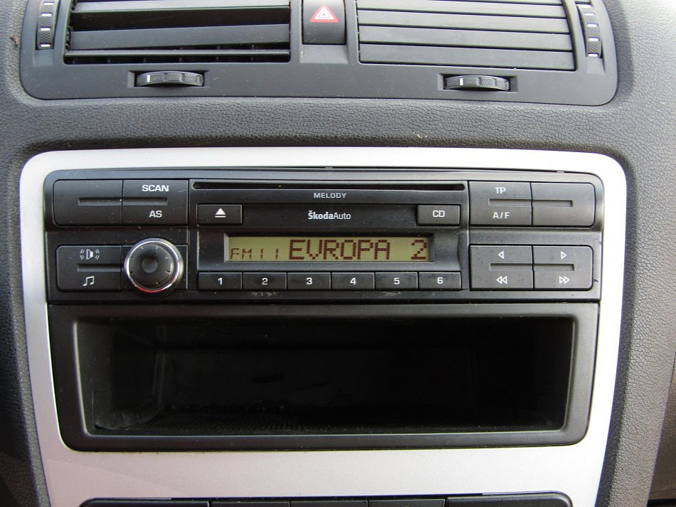 Škoda Octavia II 1.6 TDI Ambition