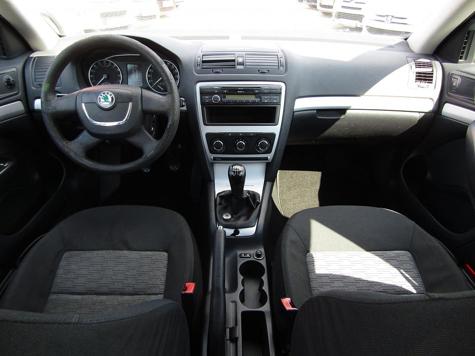 Škoda Octavia II 1.6 TDI Ambition