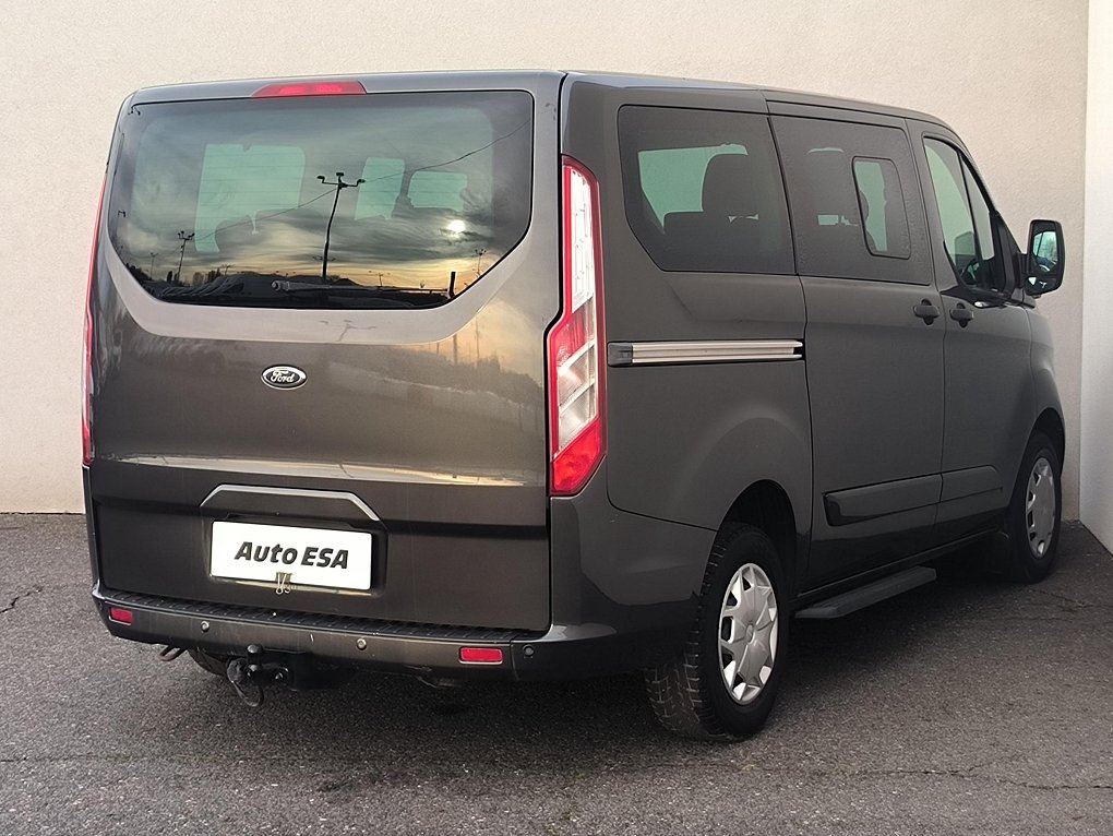 Ford Tourneo Custom 2.2TDCi Limited
