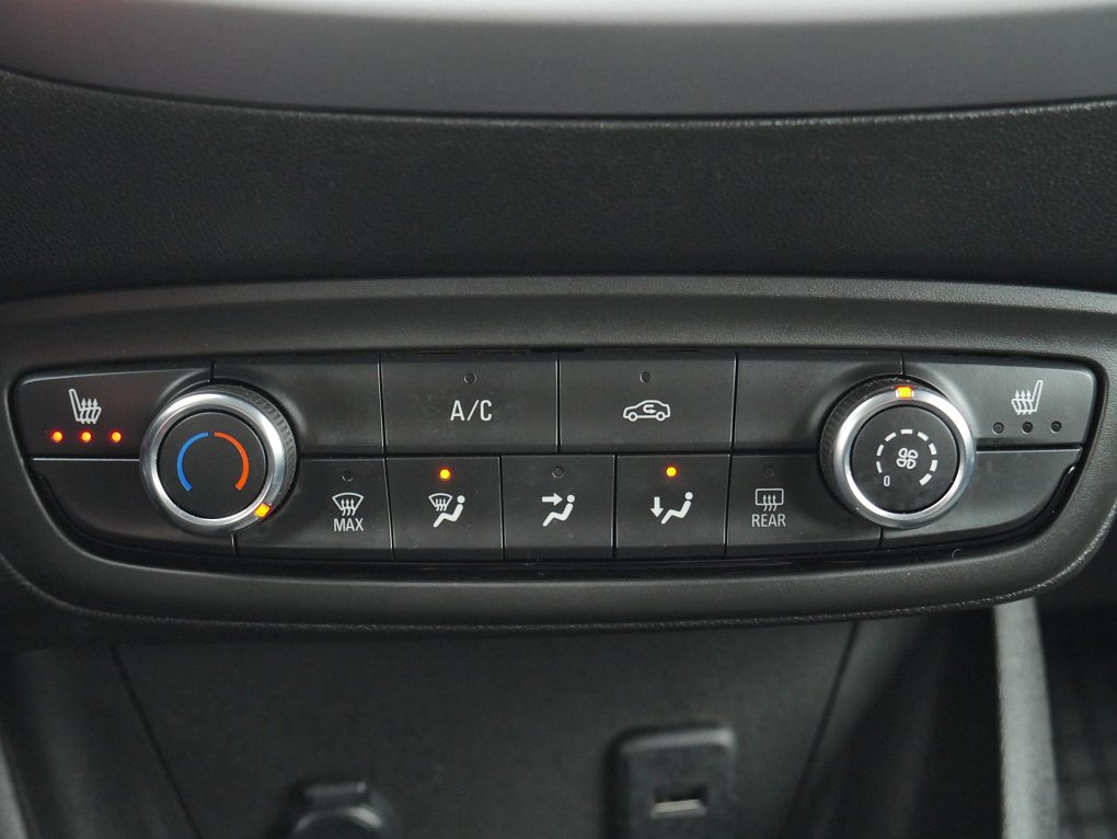 Opel Crossland 1.2 PT 