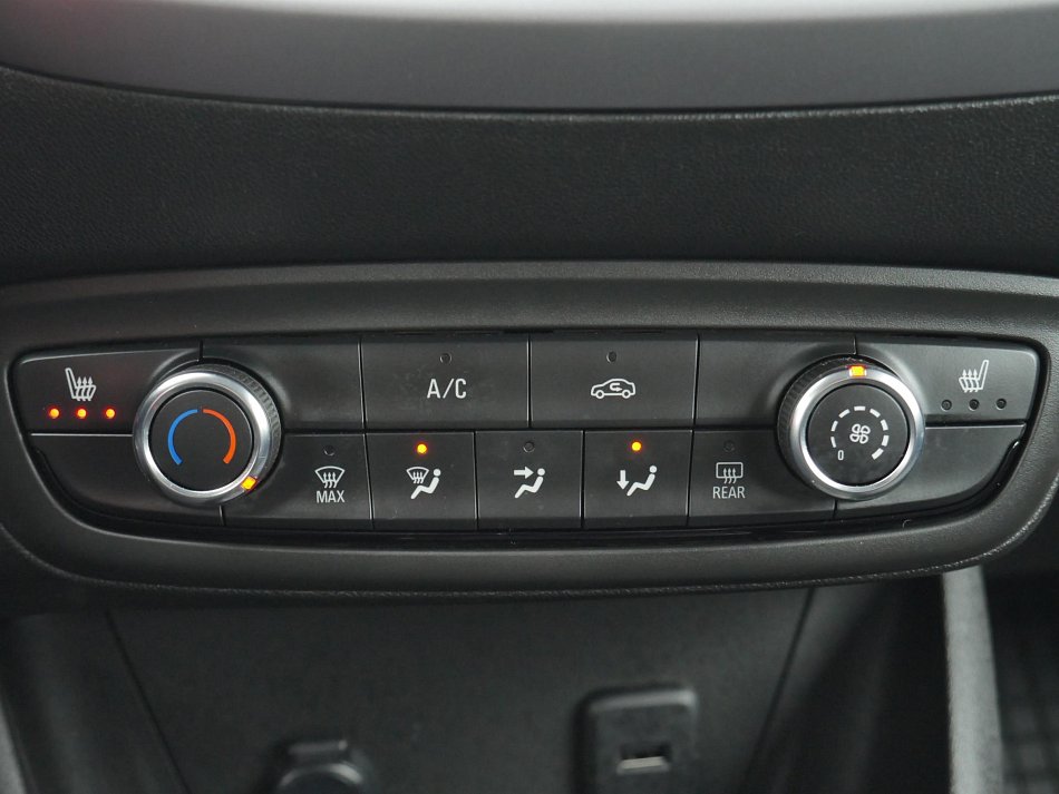 Opel Crossland 1.2 PT 