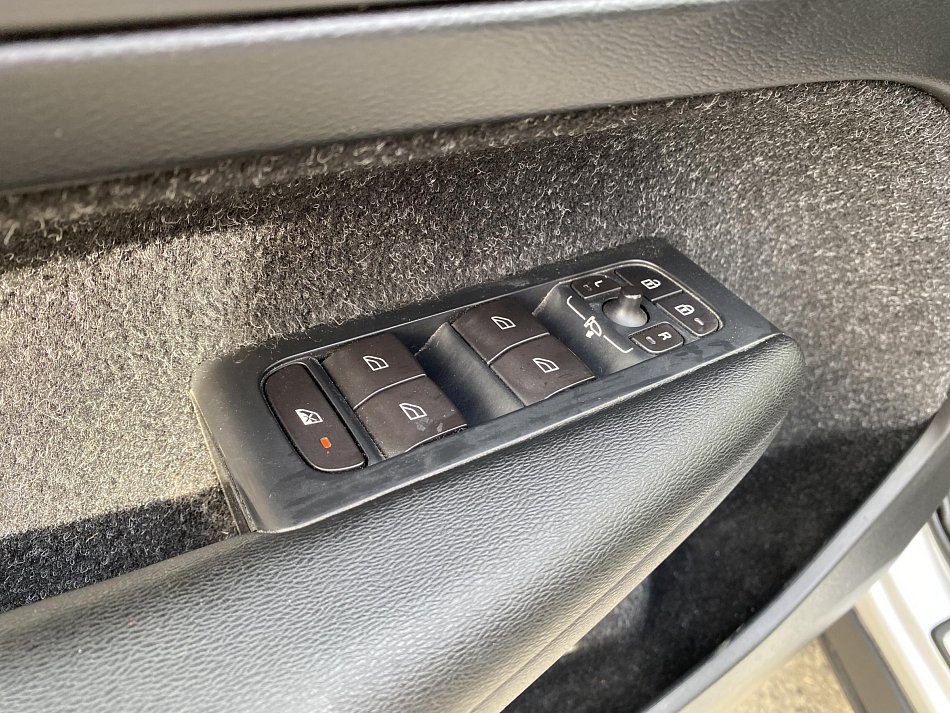 Volvo XC40 2.0 D3 R-design