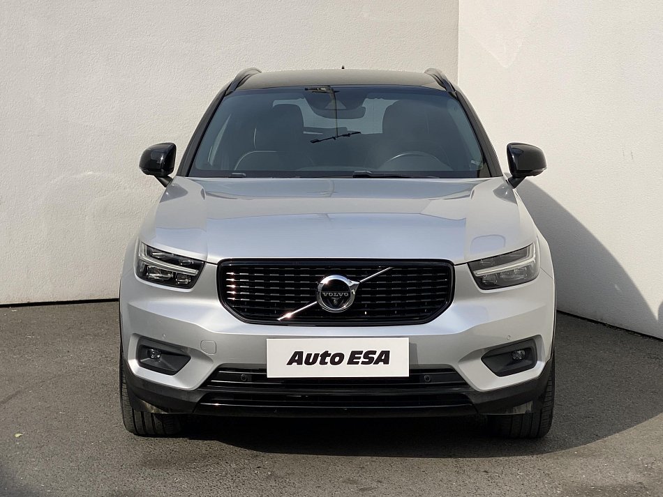 Volvo XC40 2.0 D3 R-design