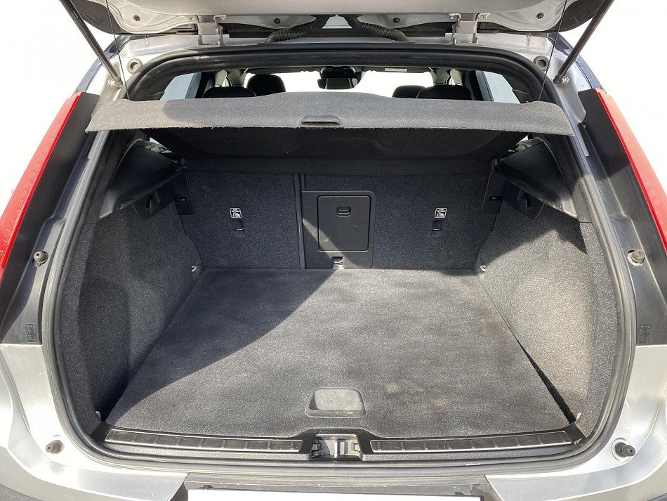 Volvo XC40 2.0 D3 R-design