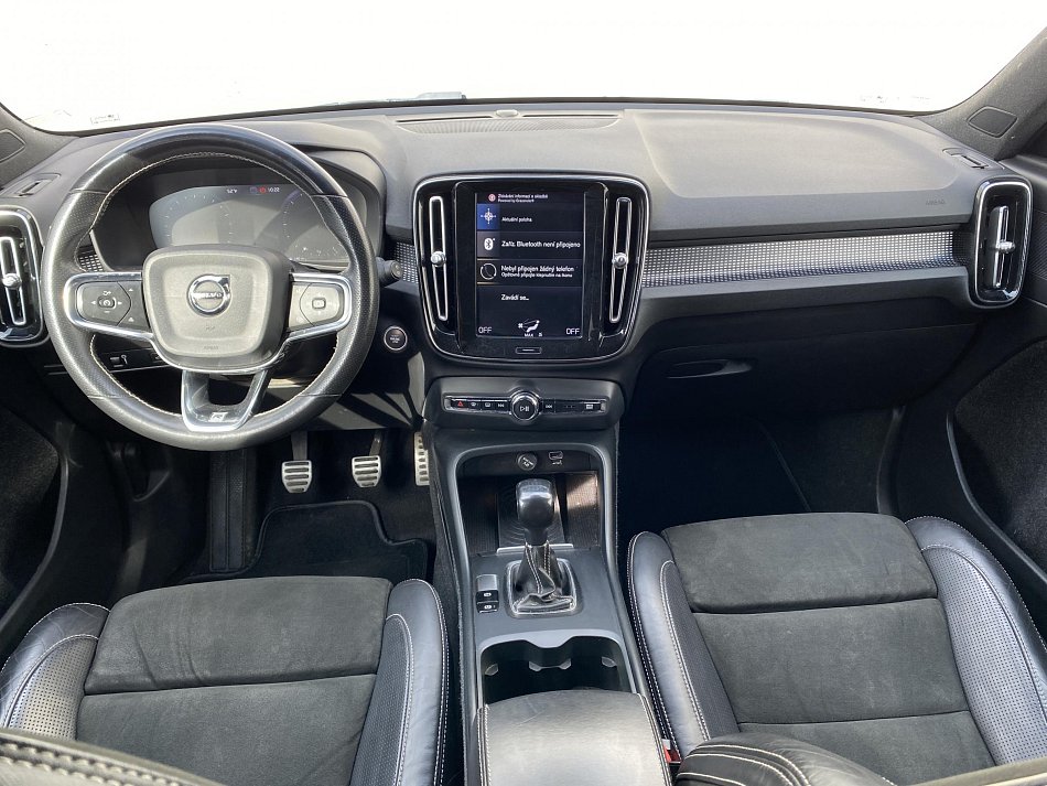 Volvo XC40 2.0 D3 R-design