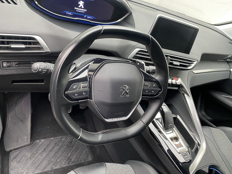 Peugeot 3008 1.2PT Allure