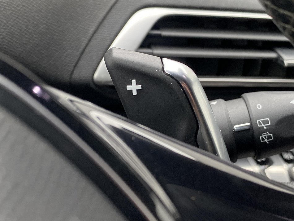 Peugeot 3008 1.2PT Allure