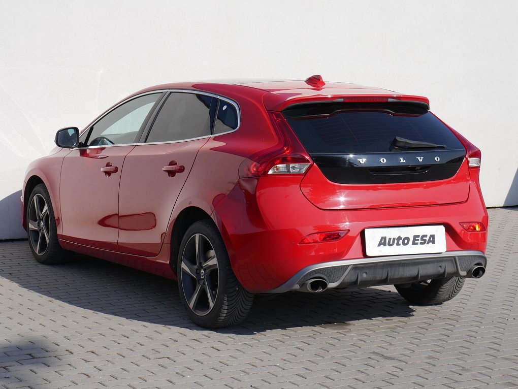 Volvo V40 2.0 i 