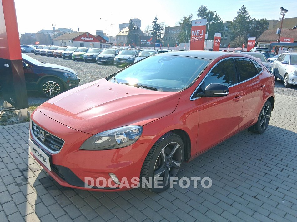 Volvo V40 2.0 i 