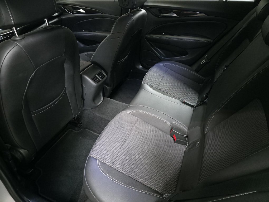 Opel Insignia 2.0 CDTi 