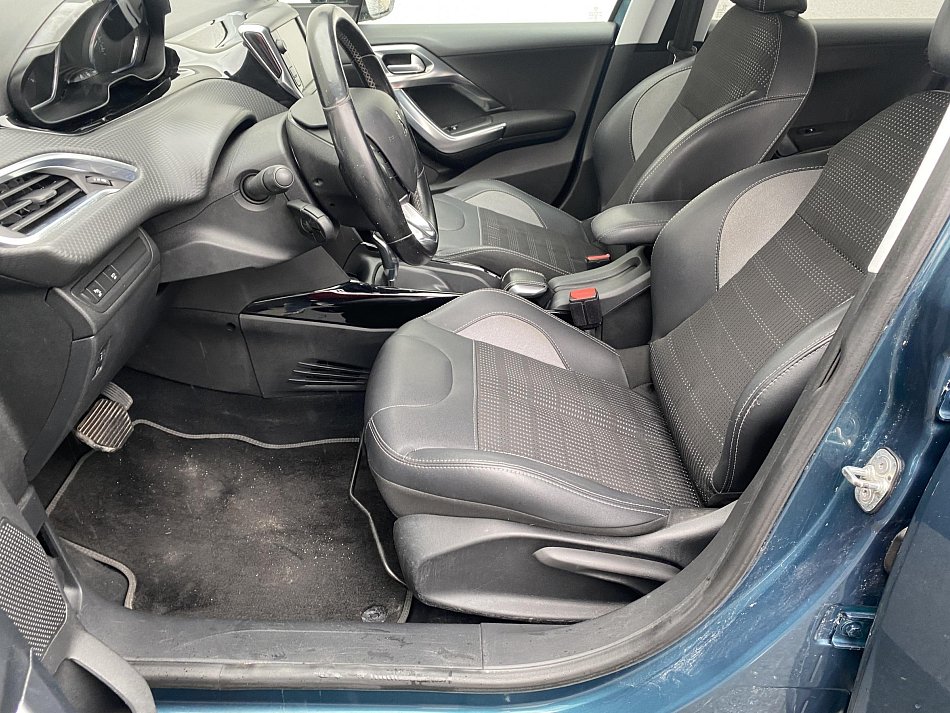 Peugeot 2008 1.2PT Allure
