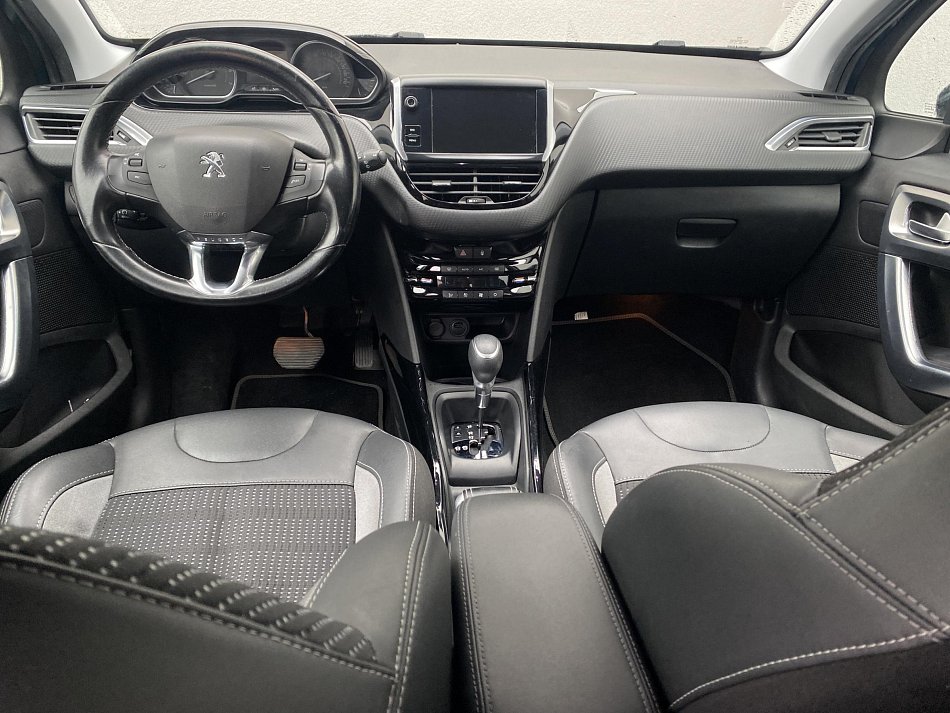 Peugeot 2008 1.2PT Allure