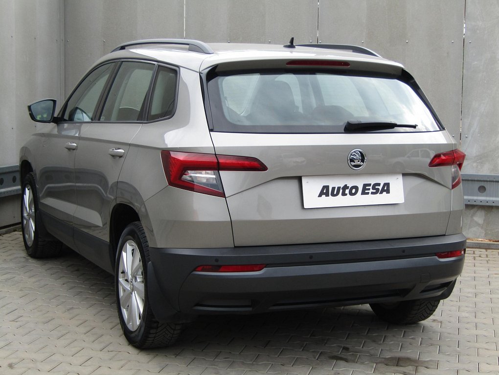 Škoda Karoq 1.0 TSi 