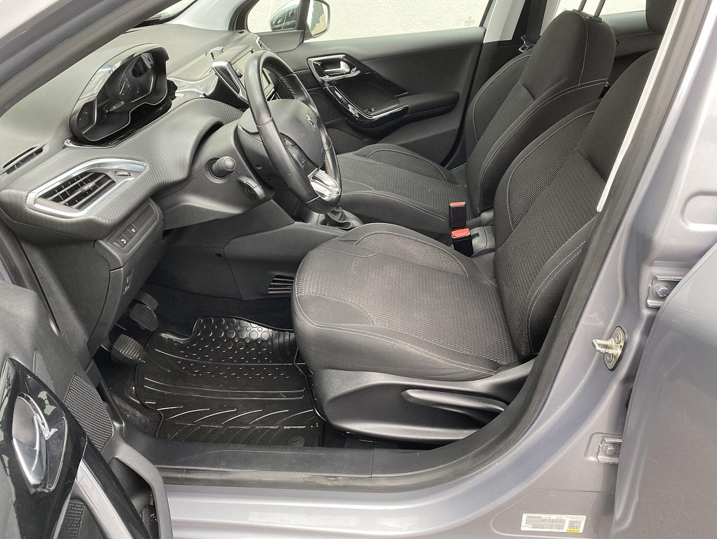 Peugeot 208 1.2PT Allure
