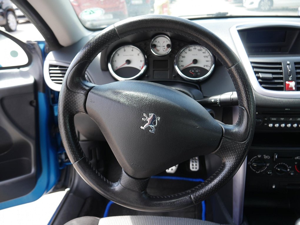 Peugeot 207 1.6i 