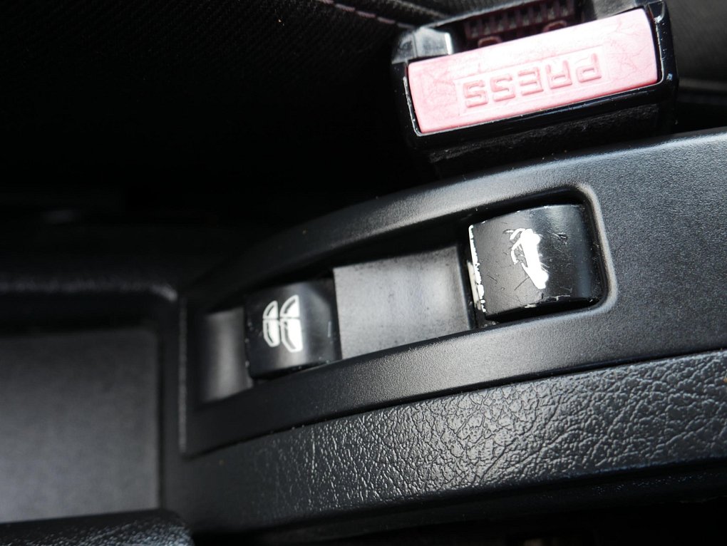 Peugeot 207 1.6i 
