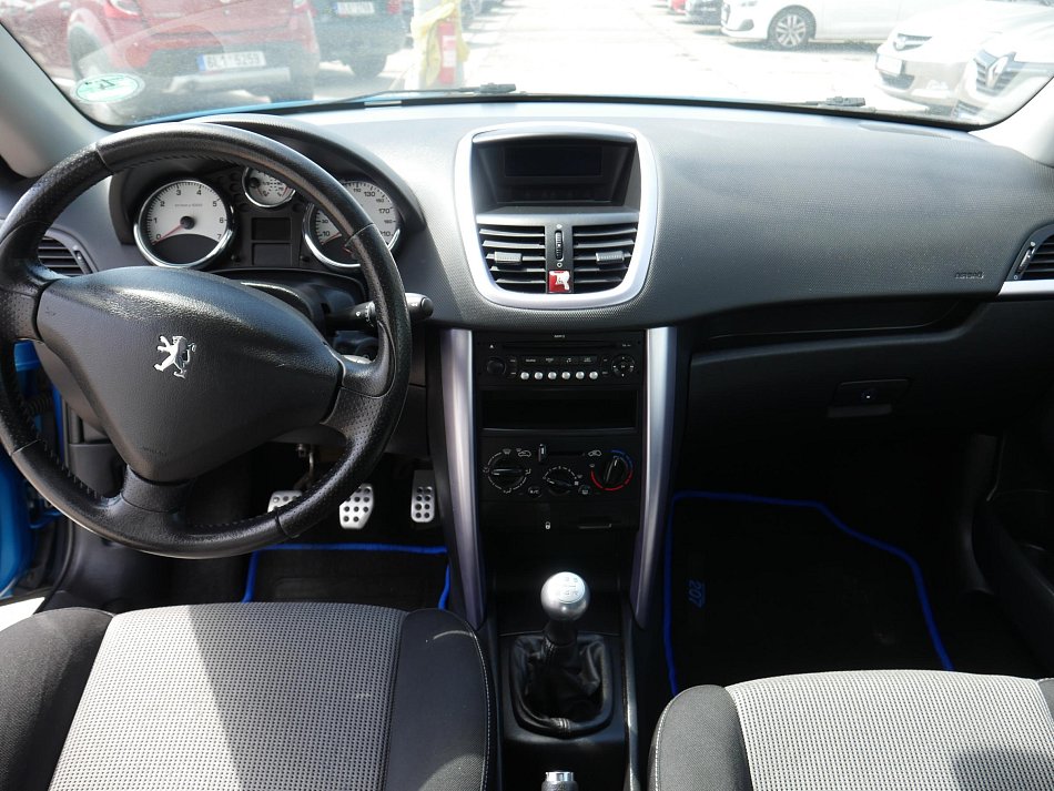 Peugeot 207 1.6i 