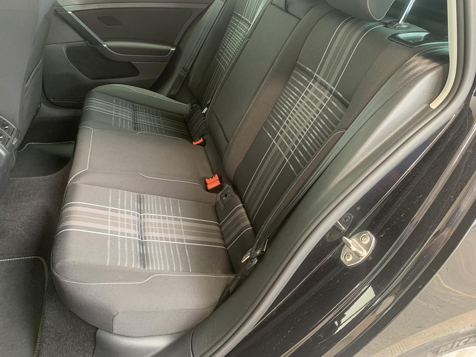 Volkswagen Golf 1.6 TDi Lounge