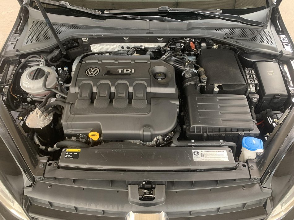 Volkswagen Golf 1.6 TDi Lounge