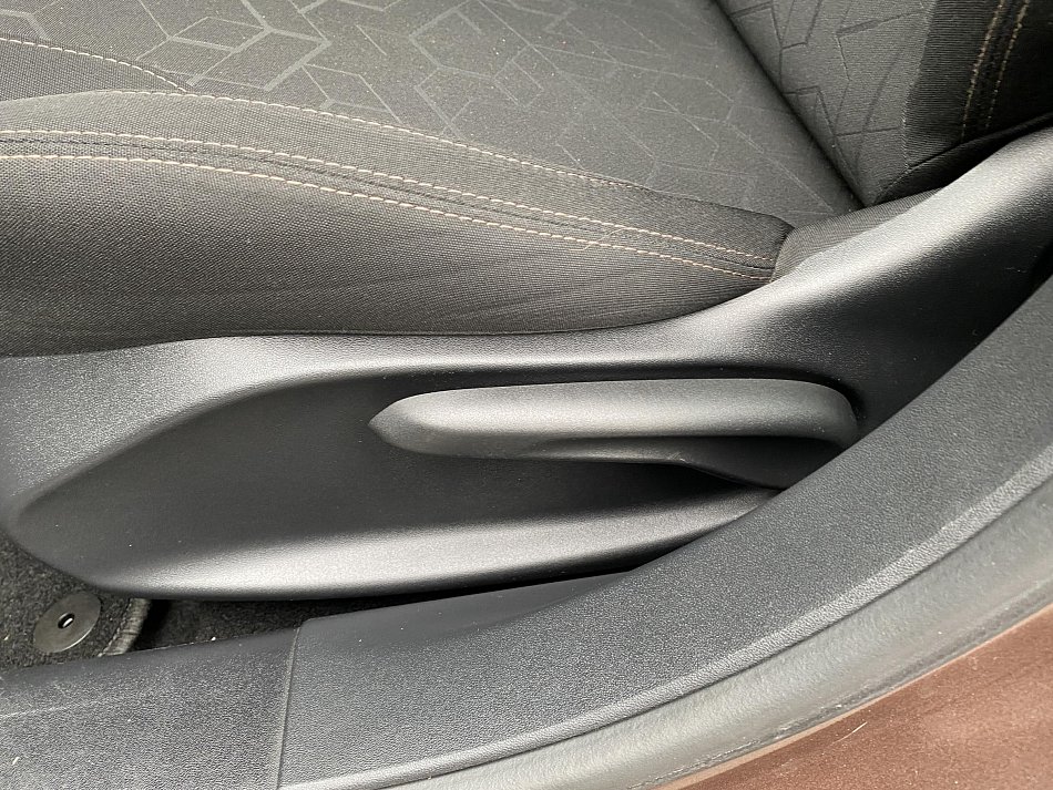 Peugeot 2008 1.6 VTi Active