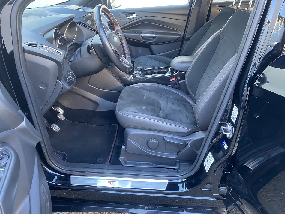 Ford Kuga 1.5 EB ST-Line