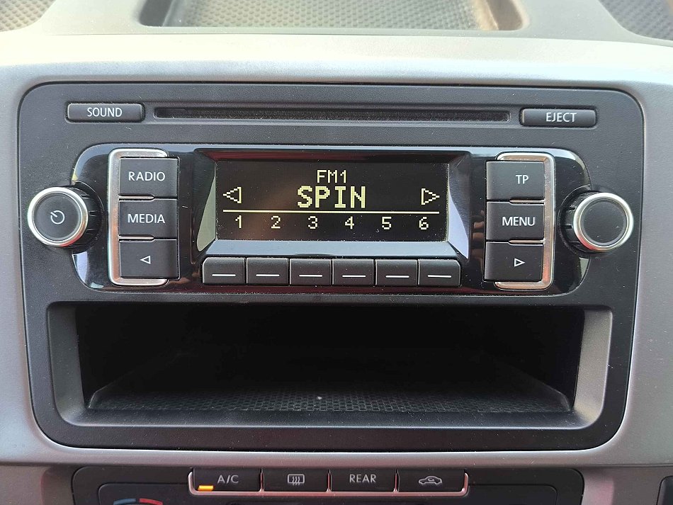 Volkswagen Multivan 2.0TDi 