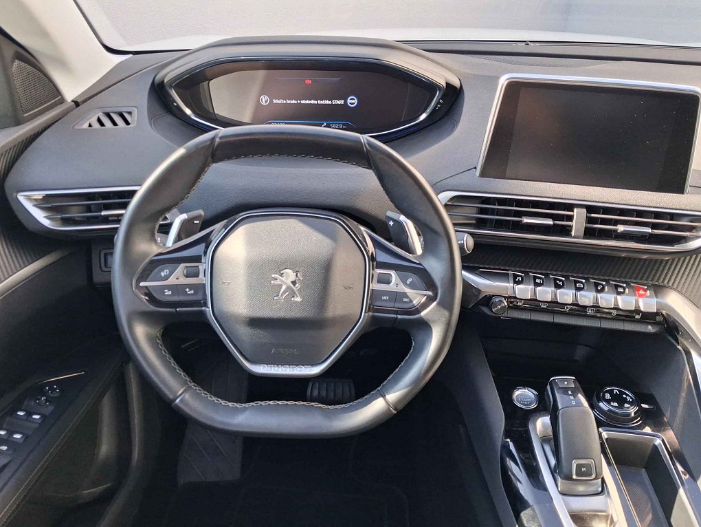 Peugeot 3008 1.2PT Allure
