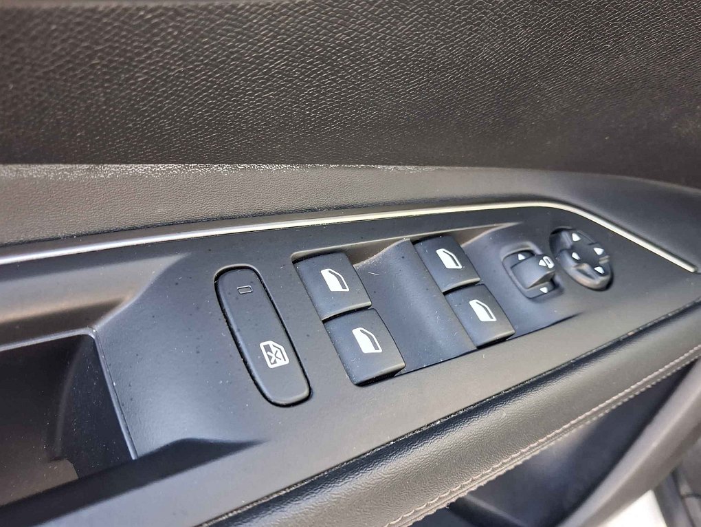 Peugeot 3008 1.2PT Allure