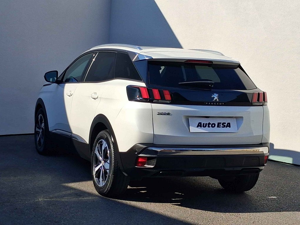 Peugeot 3008 1.2PT Allure