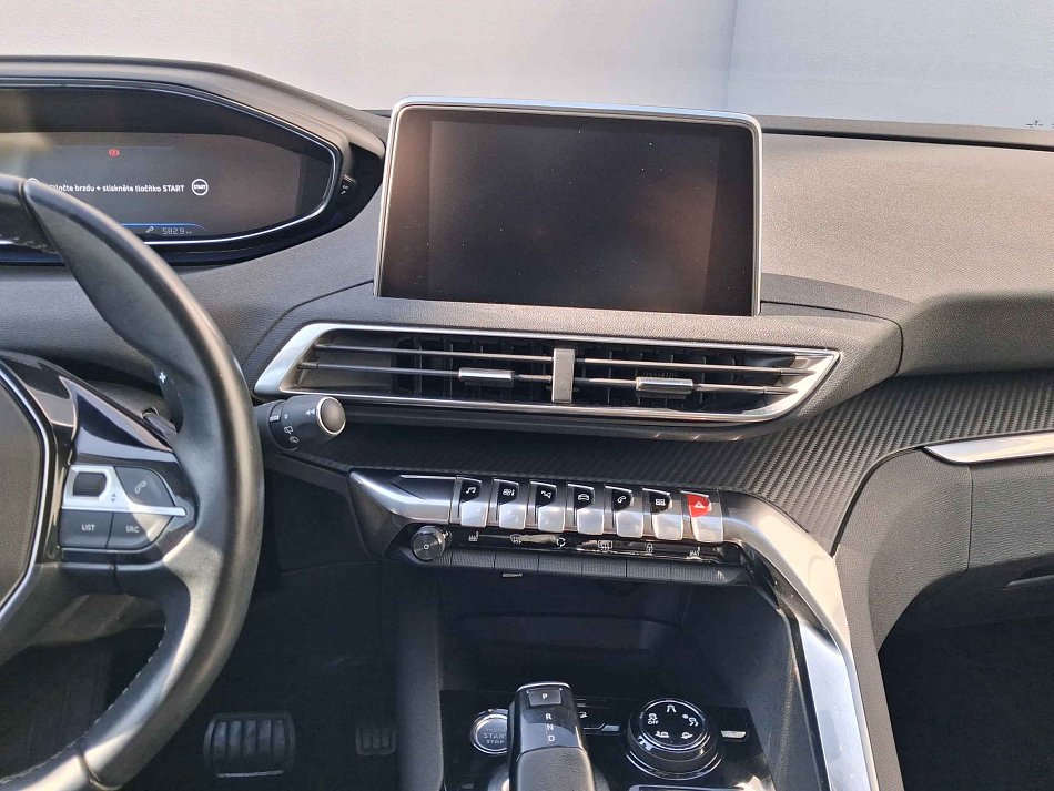 Peugeot 3008 1.2PT Allure
