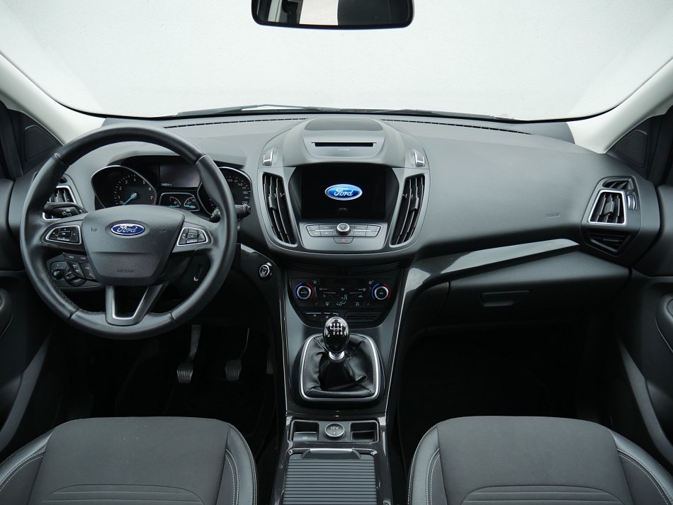 Ford Kuga 1.5 EB Titanium