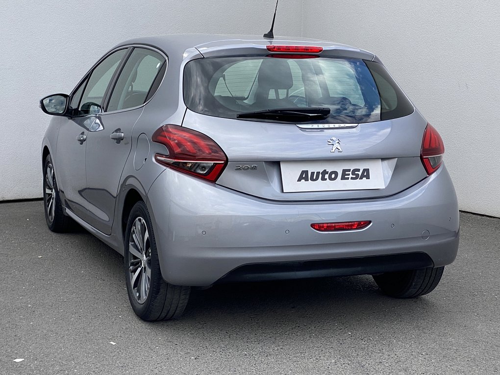 Peugeot 208 1.2PT Allure