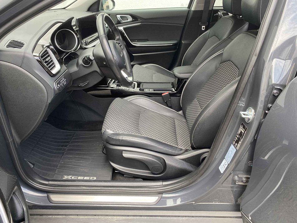 Kia XCeed 1.5 T-GDi TOP