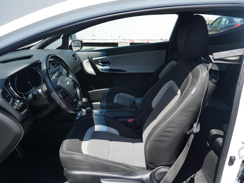 Kia Proceed 1.6 GDi 
