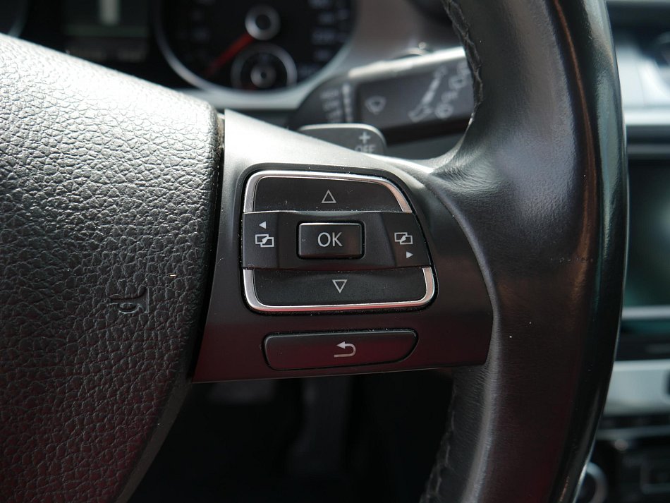 Volkswagen Passat 2.0 TDi 