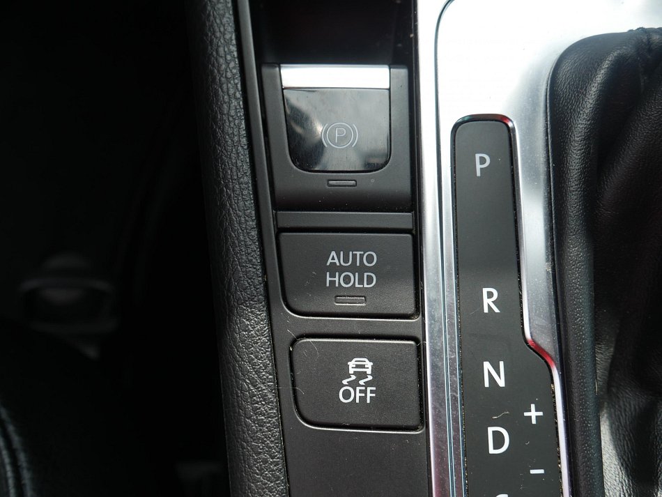 Volkswagen Passat 2.0 TDi 