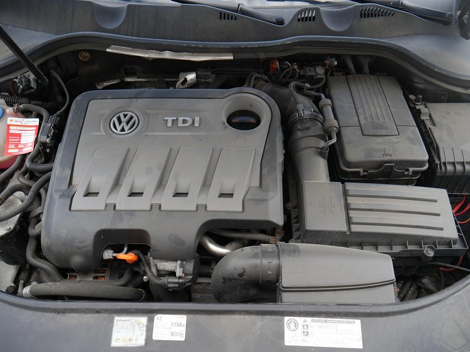 Volkswagen Passat 2.0 TDi 