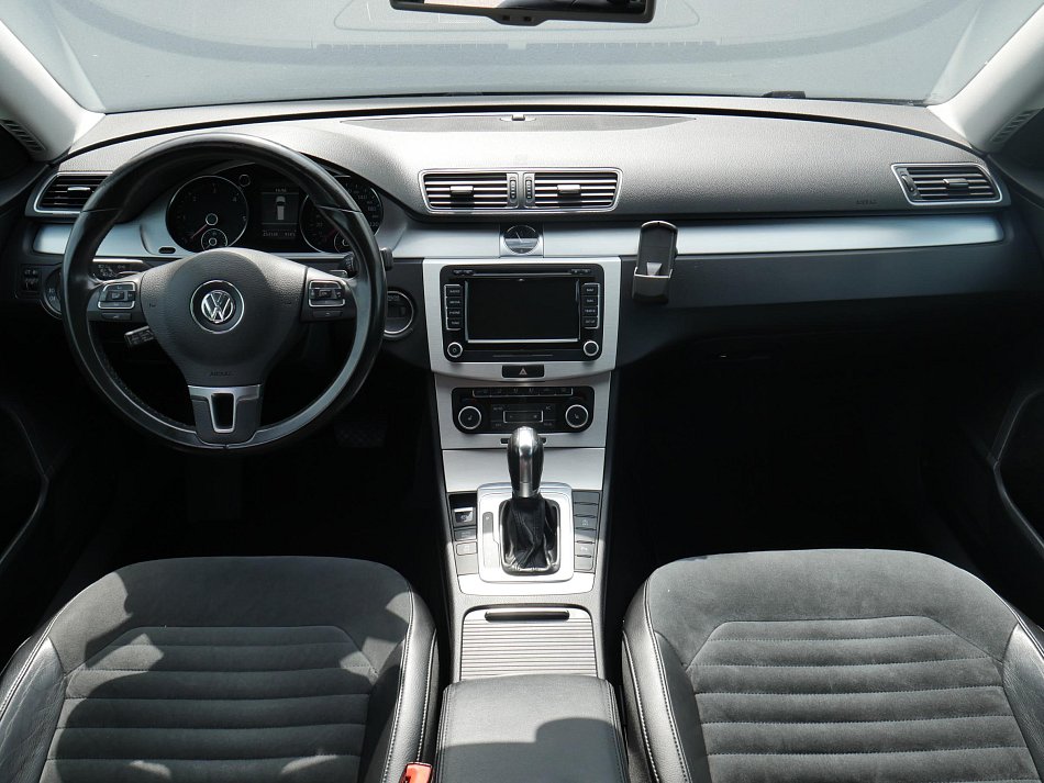 Volkswagen Passat 2.0 TDi 