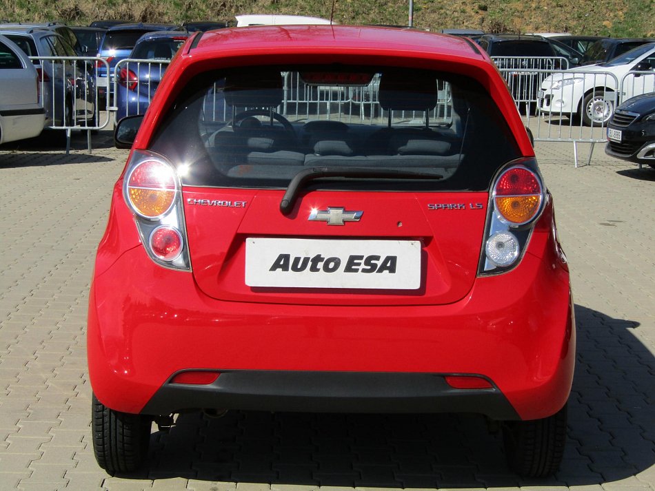 Chevrolet Spark 1.0i 