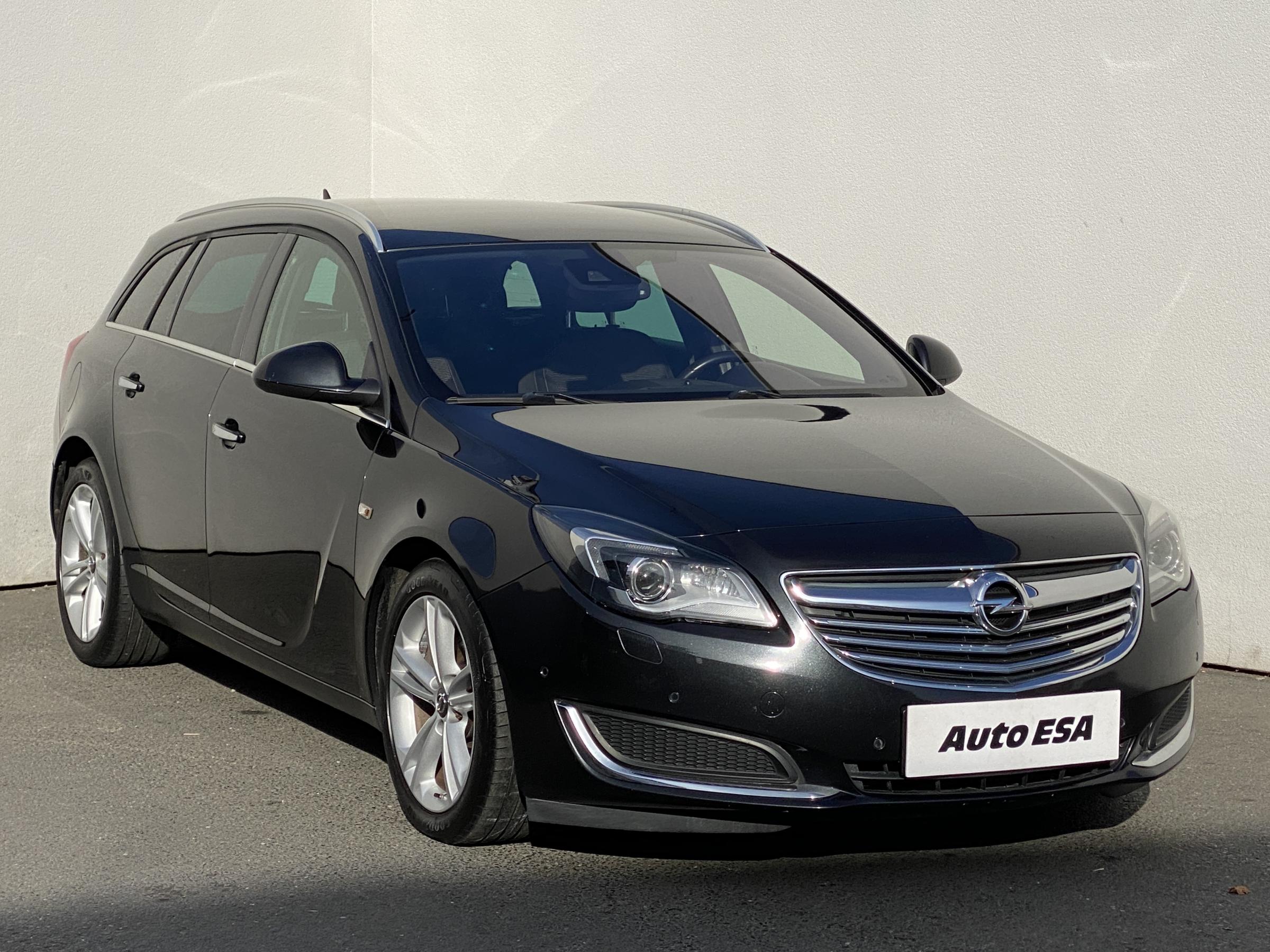 Opel Insignia Sports Tourer images (8 of 35)
