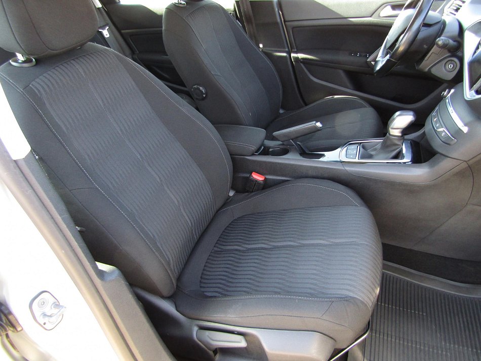Peugeot 308 1.6 HDi 
