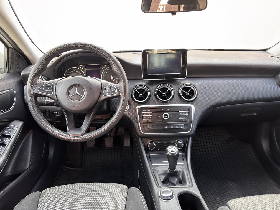 Mercedes-Benz Třída A 1.6i 