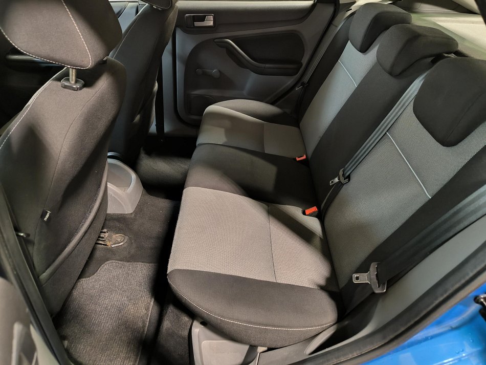 Ford Focus 1.4 16V 