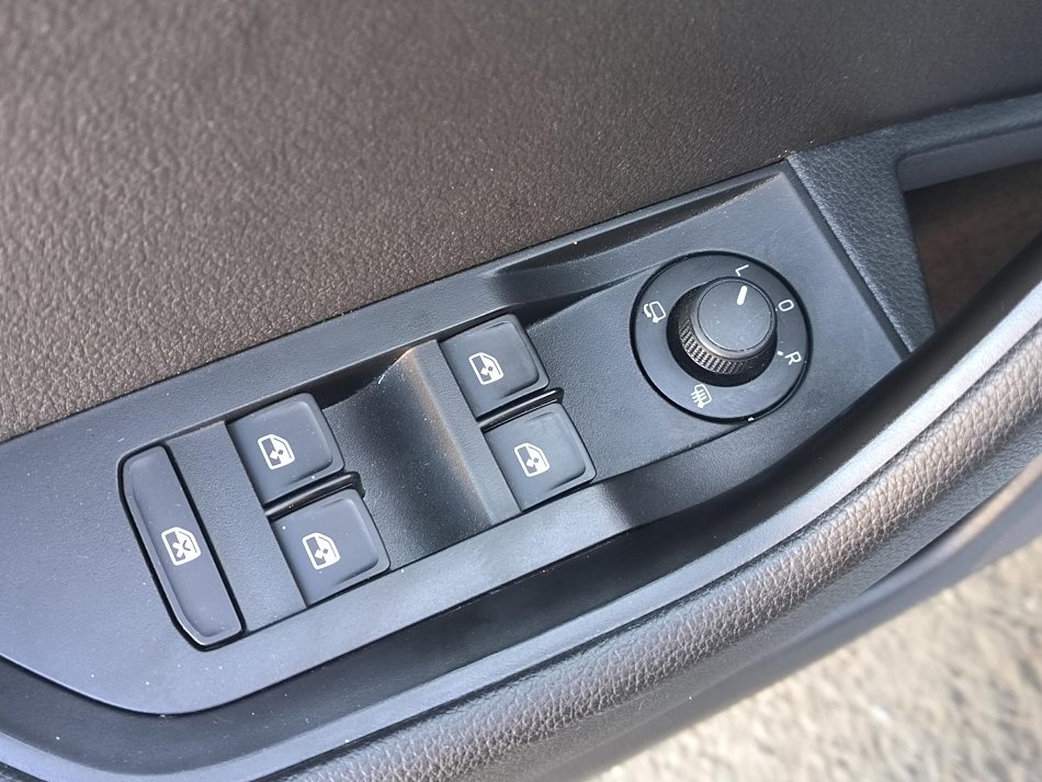 Škoda Superb III 1.4 TSi Ambition