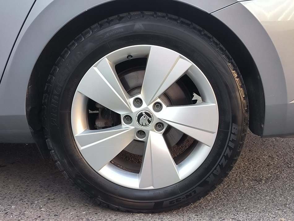 Škoda Superb III 1.4 TSi Ambition